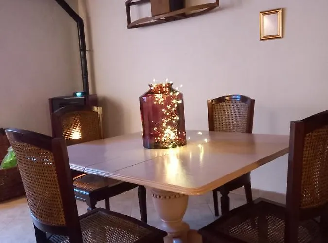 Le Di Domenico, Azalea Prázdninový dům